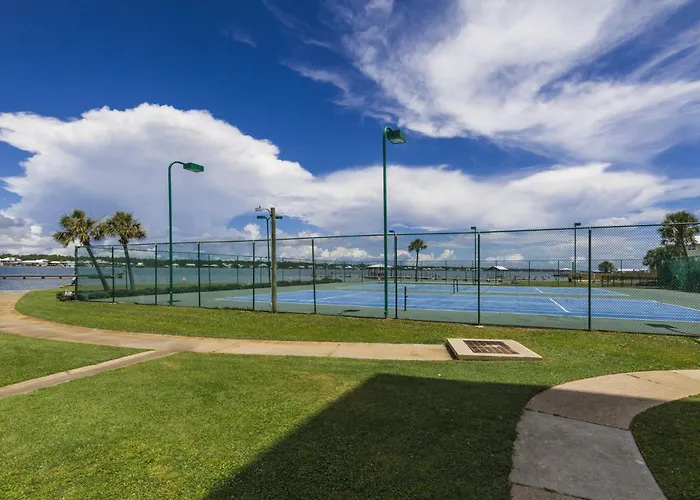 Salt And Light Surf & Racquet 204b *