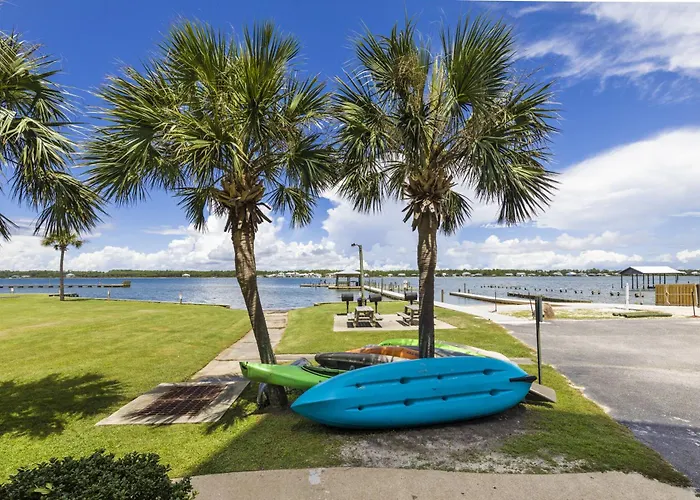 Salt And Light Surf & Racquet 204b Apartment
