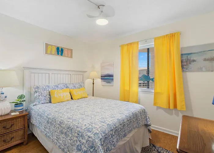 Apartment Salt And Light Surf & Racquet 204b *